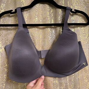 Victorias Secret Gray Wireless Infinity Flex Plunge Lined Semi Demi Bra 38DD